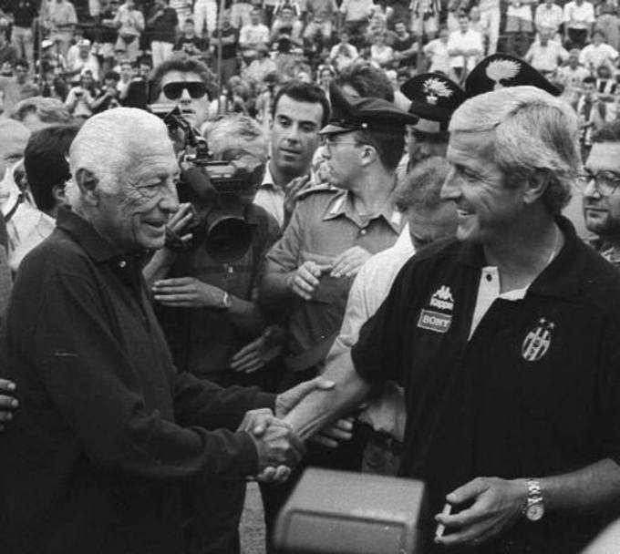 Ed eccolo alla Juve:  il 10 agosto 1995. Al raduno lo accoglie l&#39;Avvocato Gianni Agnelli. 
